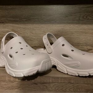 White clog nursing shoes